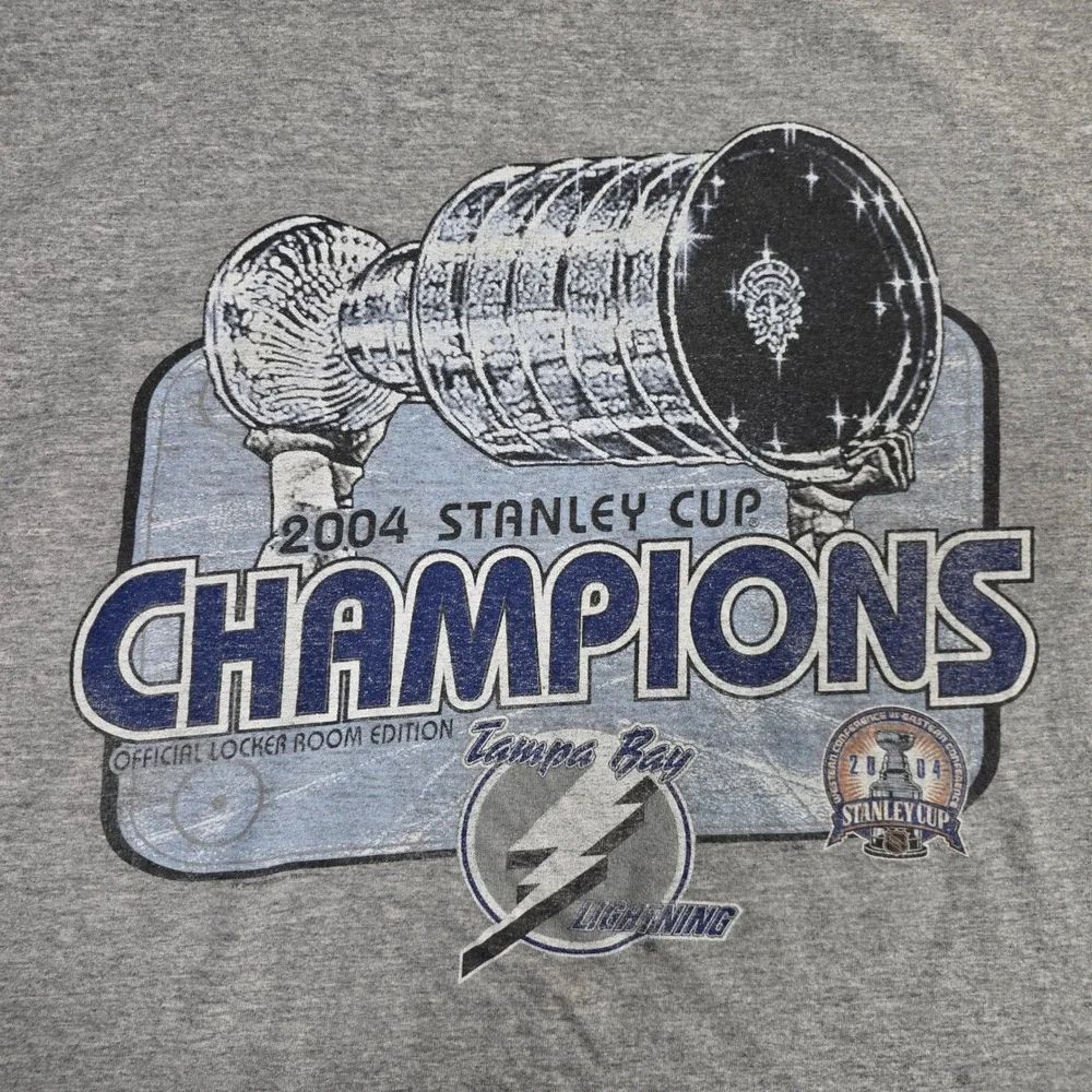 VTG Lee Sports Tampa Bay Lightning 2004 Stanley Cup Champions‎ Shirt Large